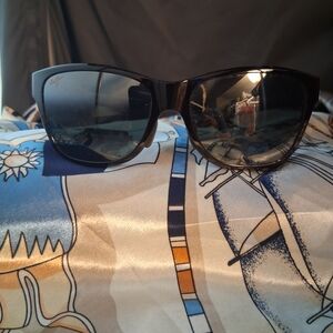Maui Jim Gold and Black Sunglasses